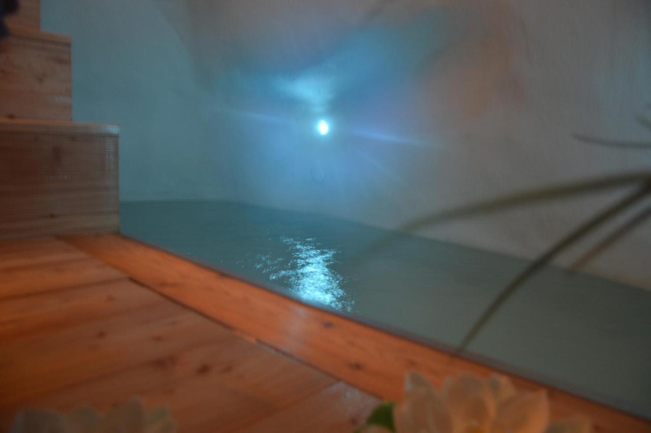 Ostuni 21Mqsuitehomes, Appartamento Con Mini Piscina Privata, Appartamenti Con Vasca Idromassaggio & Appartamenti Standard Eksteriør billede