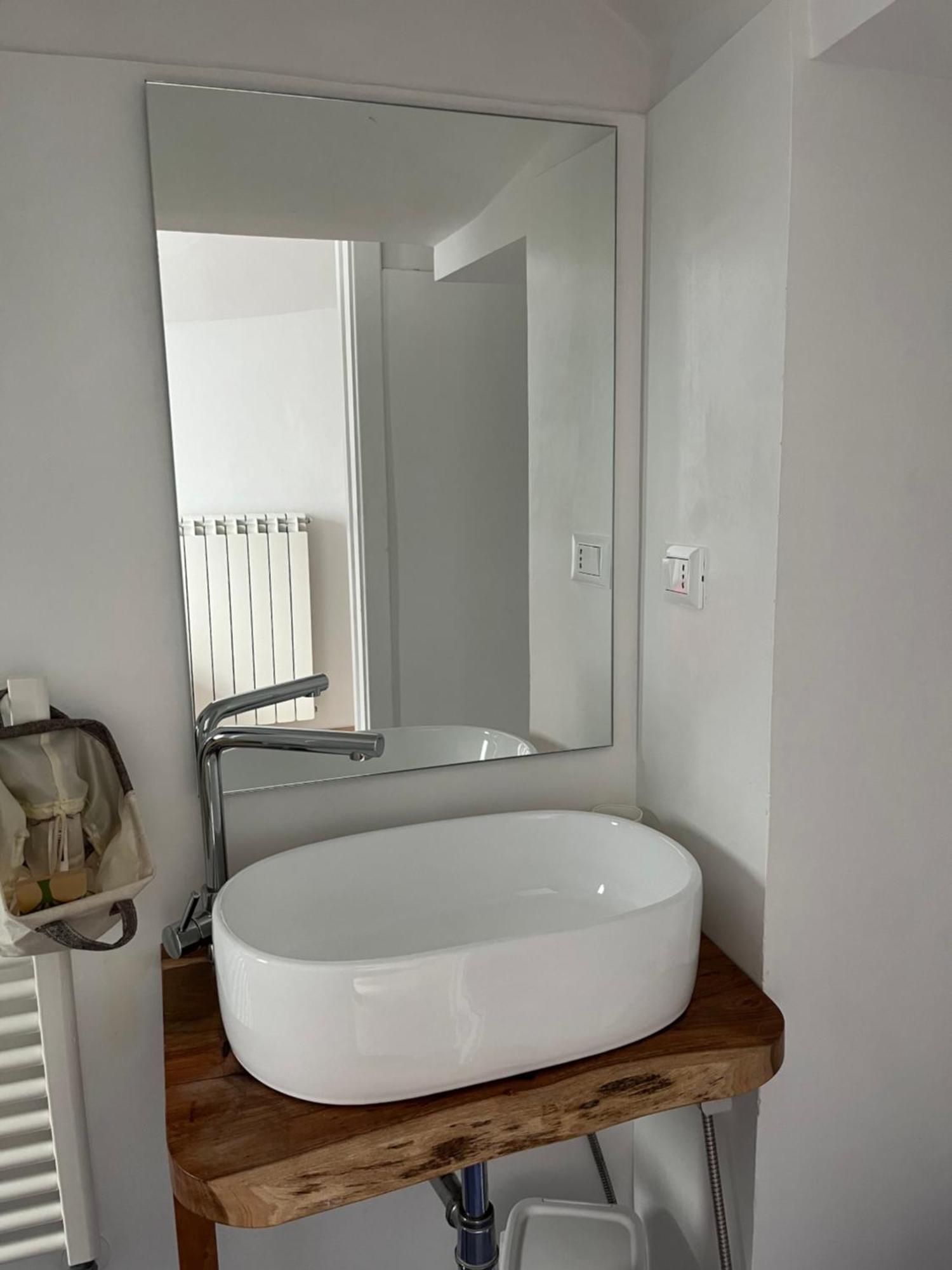 Ostuni 21Mqsuitehomes, Appartamento Con Mini Piscina Privata, Appartamenti Con Vasca Idromassaggio & Appartamenti Standard Eksteriør billede