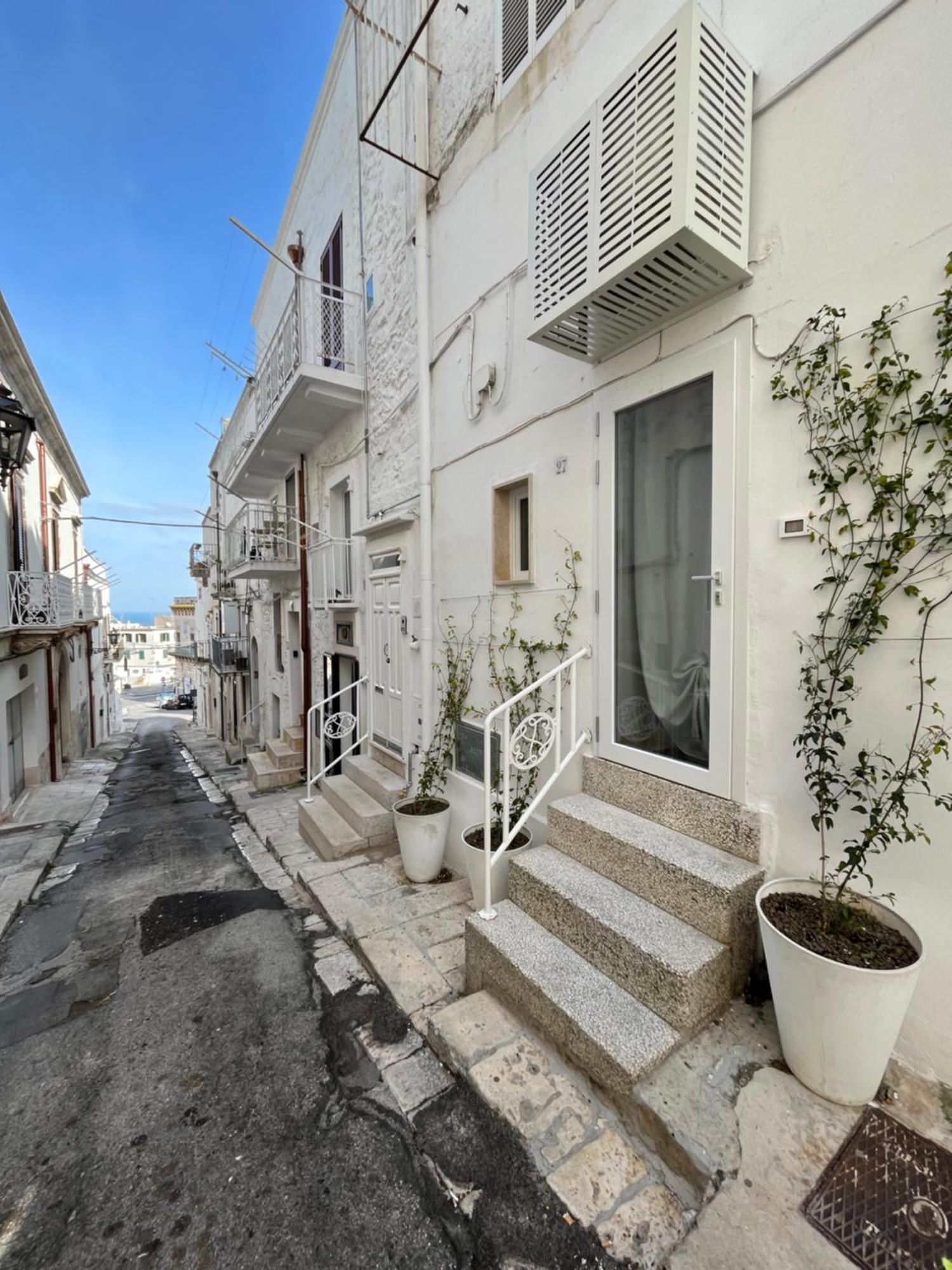 Ostuni 21Mqsuitehomes, Appartamento Con Mini Piscina Privata, Appartamenti Con Vasca Idromassaggio & Appartamenti Standard Eksteriør billede