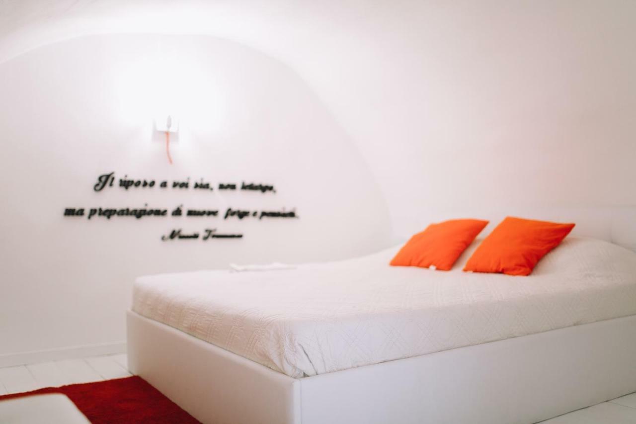 Ostuni 21Mqsuitehomes, Appartamento Con Mini Piscina Privata, Appartamenti Con Vasca Idromassaggio & Appartamenti Standard Eksteriør billede