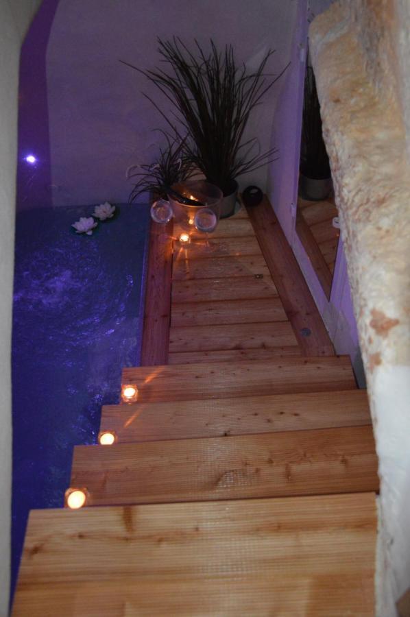 Ostuni 21Mqsuitehomes, Appartamento Con Mini Piscina Privata, Appartamenti Con Vasca Idromassaggio & Appartamenti Standard Eksteriør billede