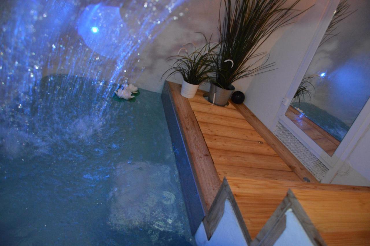 Ostuni 21Mqsuitehomes, Appartamento Con Mini Piscina Privata, Appartamenti Con Vasca Idromassaggio & Appartamenti Standard Eksteriør billede