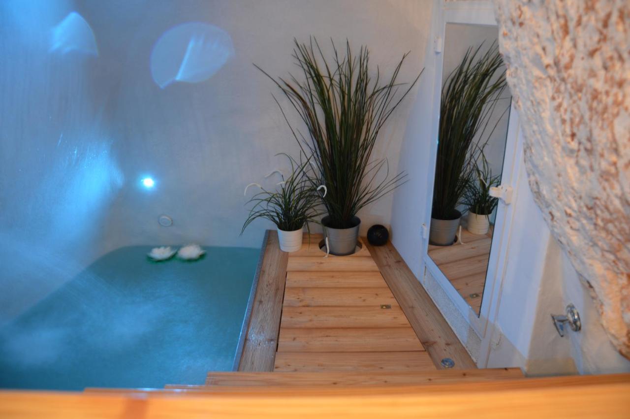 Ostuni 21Mqsuitehomes, Appartamento Con Mini Piscina Privata, Appartamenti Con Vasca Idromassaggio & Appartamenti Standard Eksteriør billede